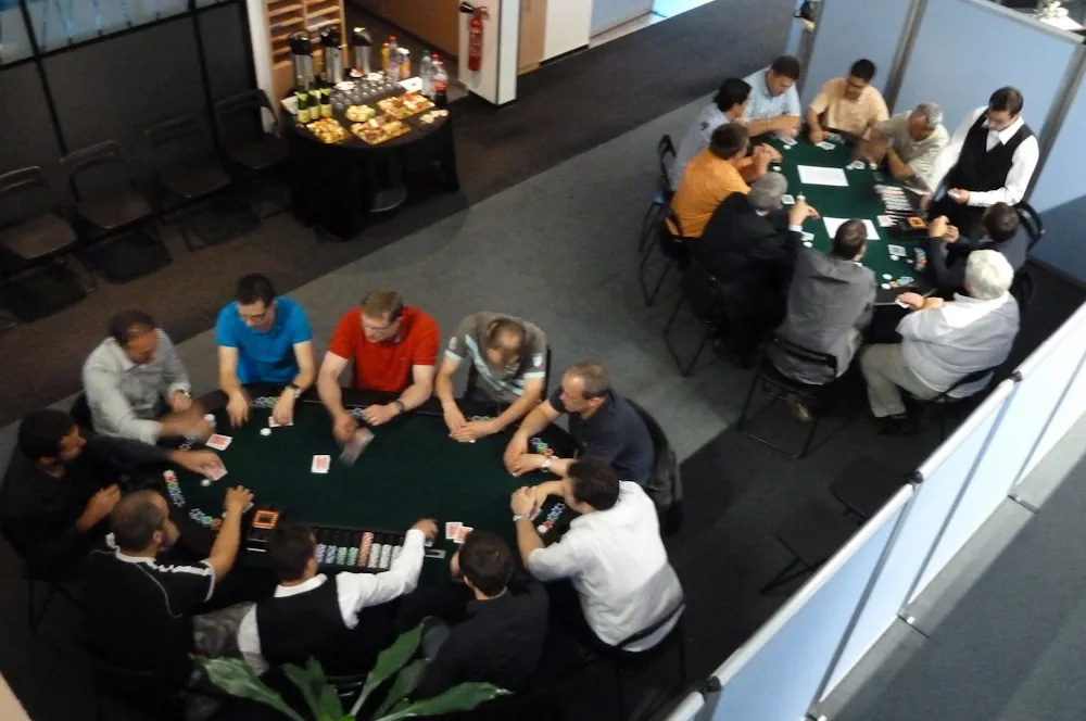 animation soirée entreprise tournoi de poker texas holdem fictif